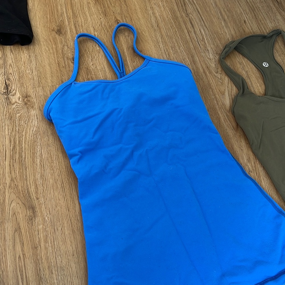 COPY - Lululemon top